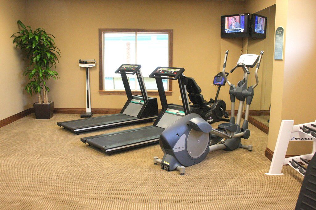Hotel Delta By Marriott Huntington Mall 3*